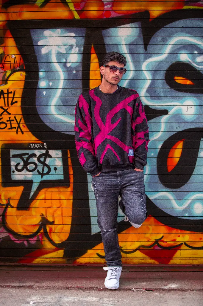 UNiform Crewneck